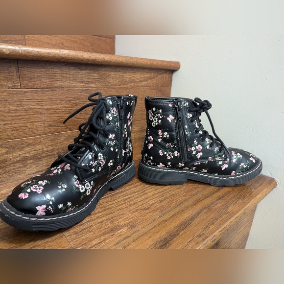 Justice girls’ floral & black boot vegan leather, Size 13 - Picture 8 of 9
